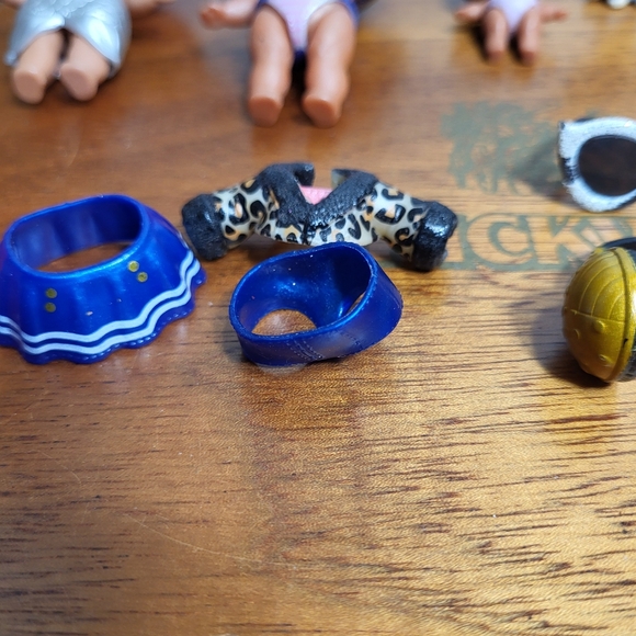 Lot of LOL Surprise Dolls and Pets and Accesories - Picture 5 of 16